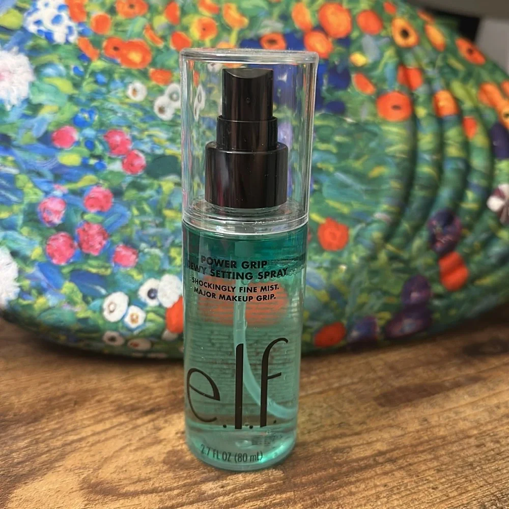 ELF Power Grip Dewy Setting Spray - Teal
